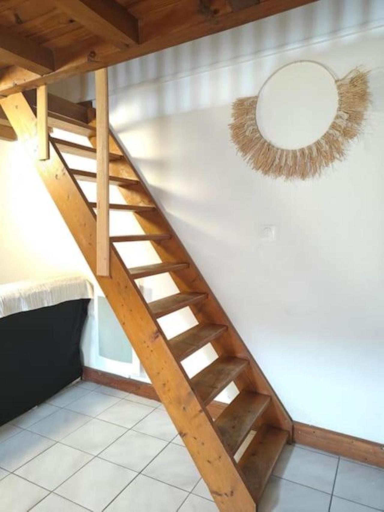 Logement Entier Style Chalet - 1 A 5 Pers - Langon  Extérieur photo